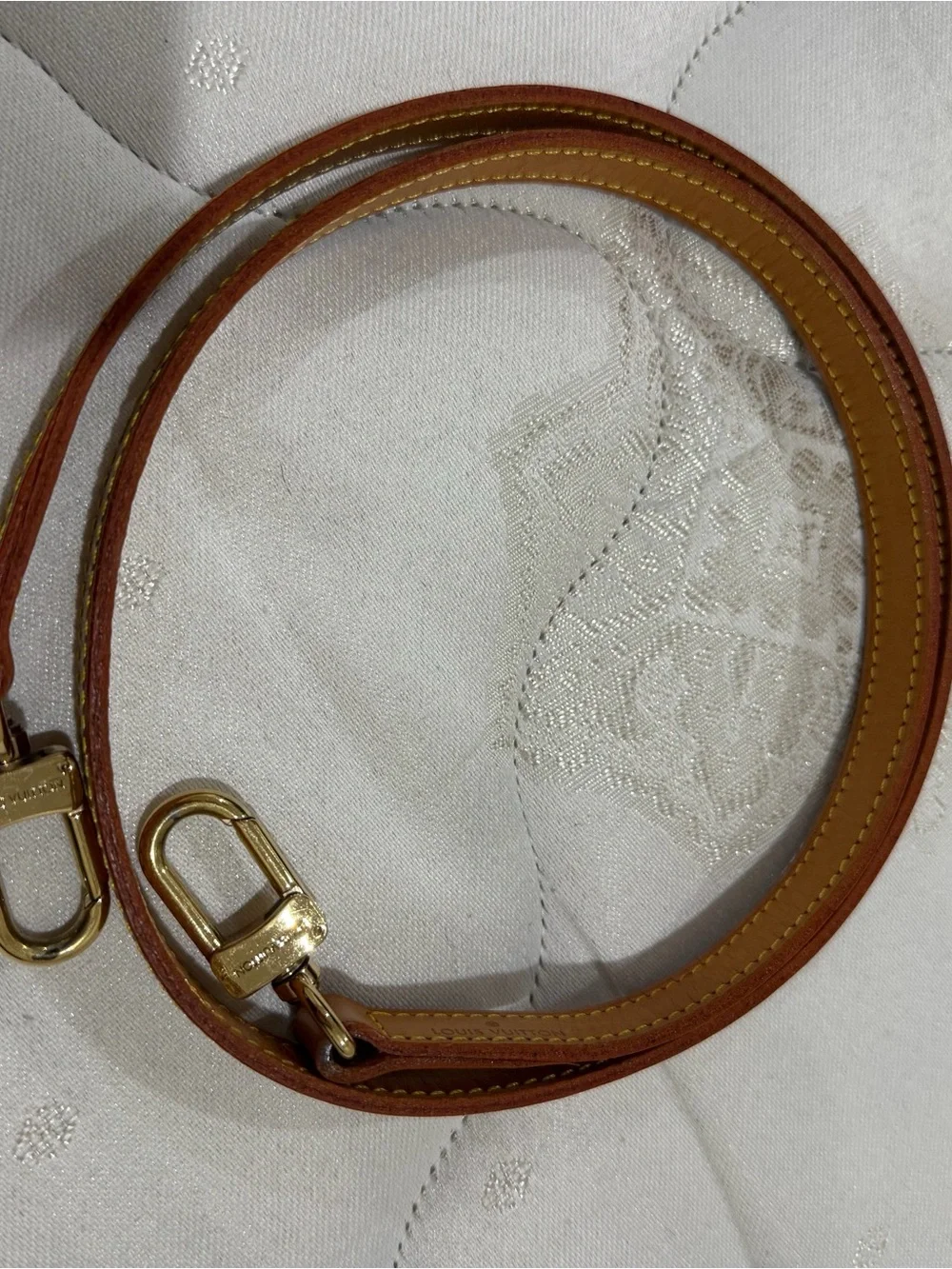 Louis Vuitton Leather Crossbody Strap in Tan with Gold Hardware - Picture 1 of 9